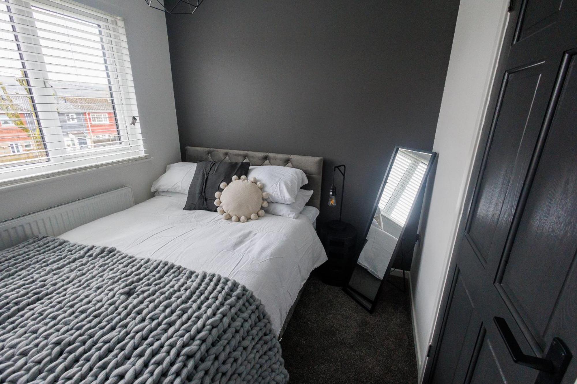 Uber Stylish 3 Bedroom Home Off Road Parking Near Town Centre And Bike Park Wales Merthyr Tydfil Ngoại thất bức ảnh