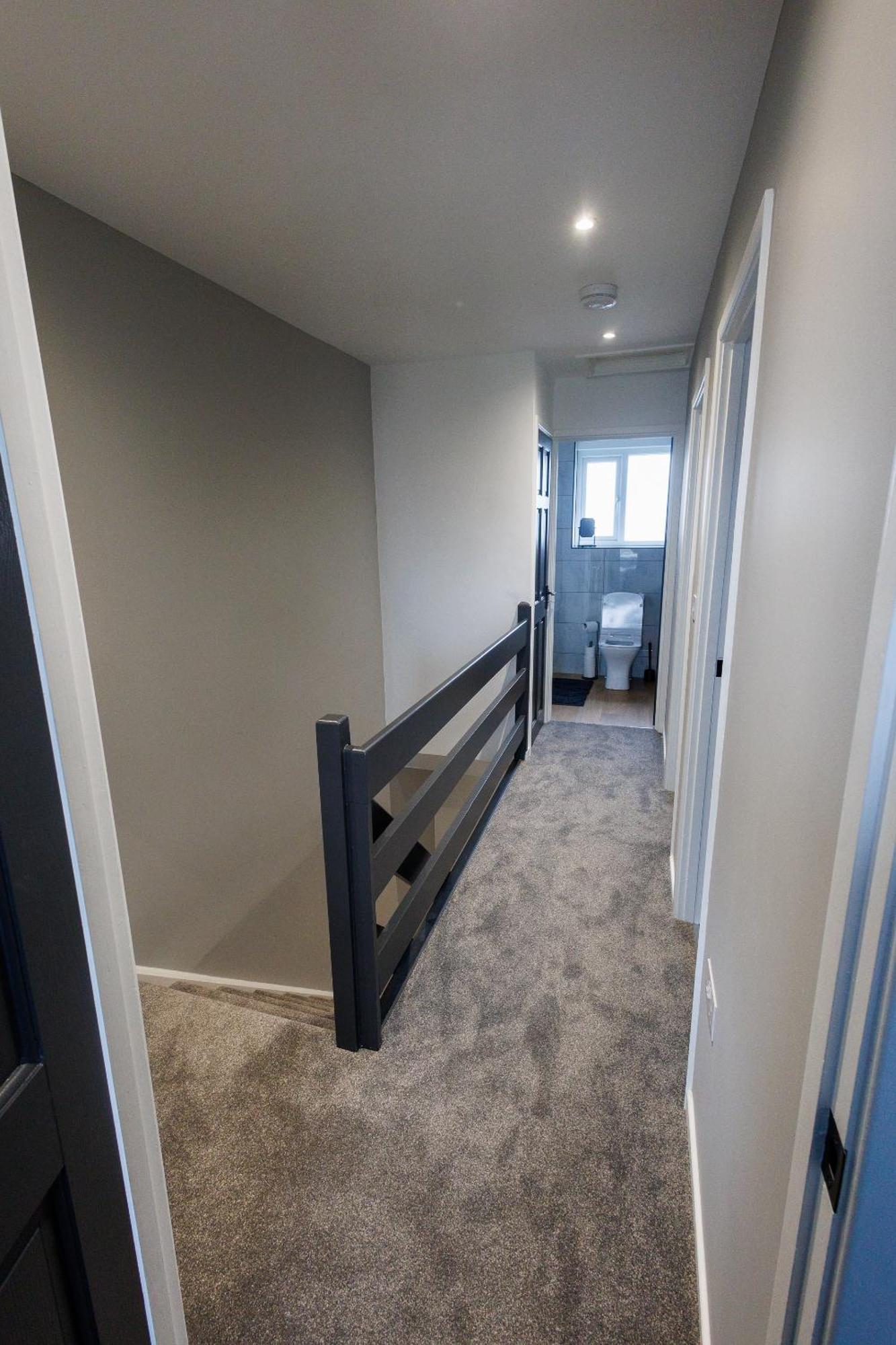 Uber Stylish 3 Bedroom Home Off Road Parking Near Town Centre And Bike Park Wales Merthyr Tydfil Ngoại thất bức ảnh