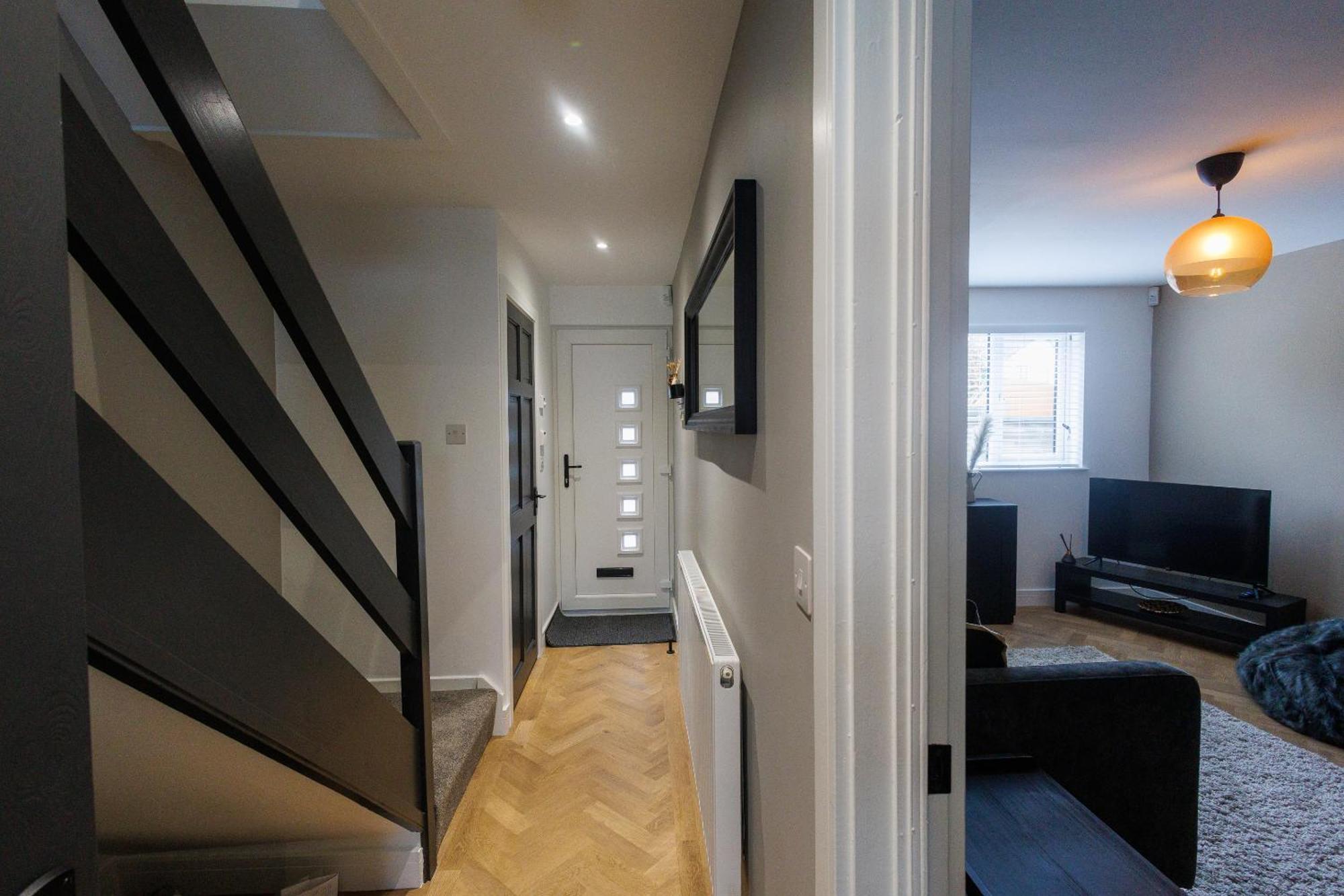 Uber Stylish 3 Bedroom Home Off Road Parking Near Town Centre And Bike Park Wales Merthyr Tydfil Ngoại thất bức ảnh