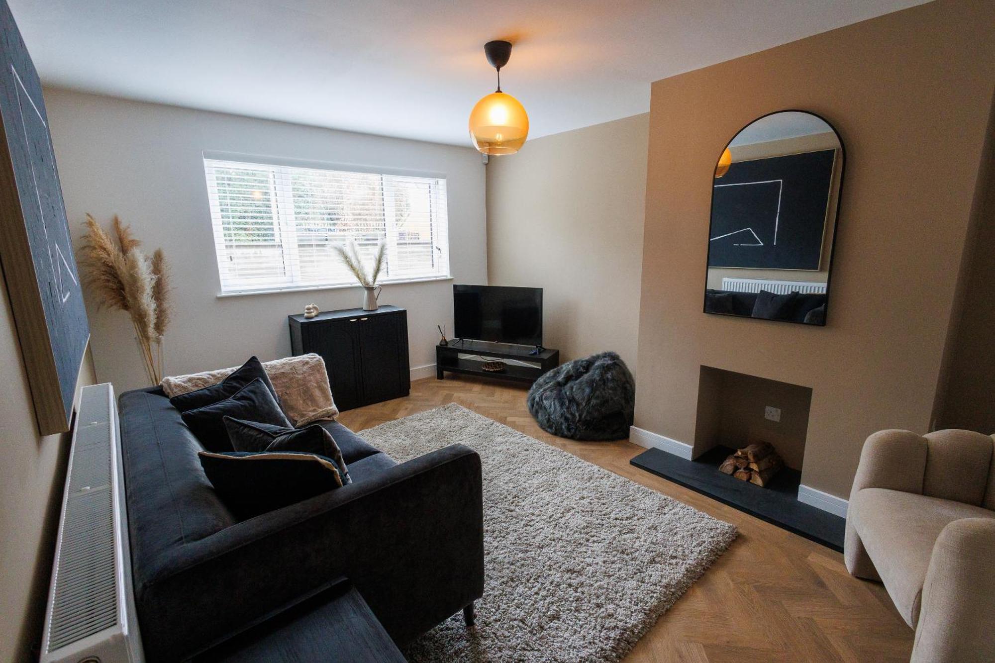 Uber Stylish 3 Bedroom Home Off Road Parking Near Town Centre And Bike Park Wales Merthyr Tydfil Ngoại thất bức ảnh
